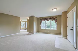 206 Edinburgh Ln, Springdale, OH 45246 - Photo 6