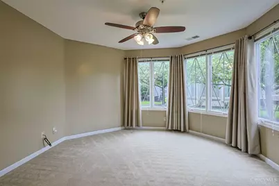 206 Edinburgh Lane, Springdale, OH 45246 - Photo 10