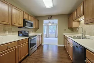 206 Edinburgh Ln, Springdale, OH 45246 - Photo 16