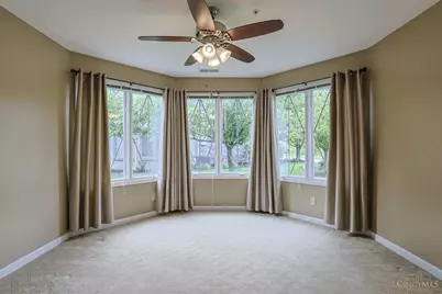 206 Edinburgh Lane, Springdale, OH 45246 - Photo 12