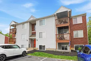 530 Aspen Glen Dr, Union Township, OH 45244 - Photo 2