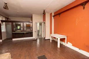 207 Warner St, Cincinnati, OH 45219 - Photo 2