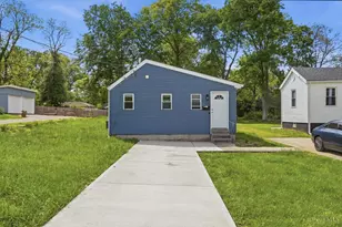 8313 Monroe Ave, Sycamore Township, OH 45236 - Photo 1