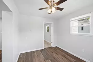 8313 Monroe Ave, Sycamore Township, OH 45236 - Photo 10