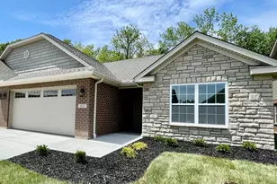1021 Horseshoe Falls Dr, Lebanon, OH 45036 - Photo 2