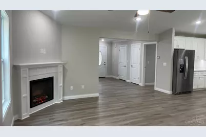1021 Horseshoe Falls Drive, Lebanon, OH 45036 - Photo 4