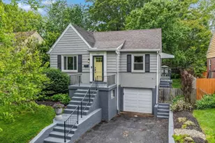 167 S Grove Ave, Wyoming, OH 45215 - Photo 2
