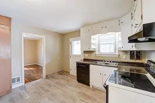 1908 Emerson Ave, Cincinnati, OH 45239 - Photo 8