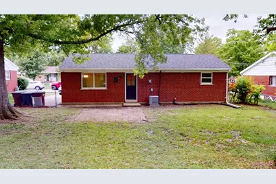 1884 Sevenhills Dr, Springfield Township, OH 45240 - Photo 16