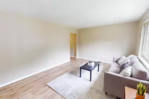 1884 Sevenhills Dr, Springfield Township, OH 45240 - Photo 2