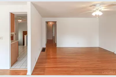 8613 Brent Drive, Springfield Township, OH 45231 - Photo 12
