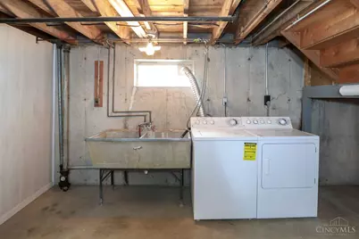 8613 Brent Drive, Springfield Township, OH 45231 - Photo 24