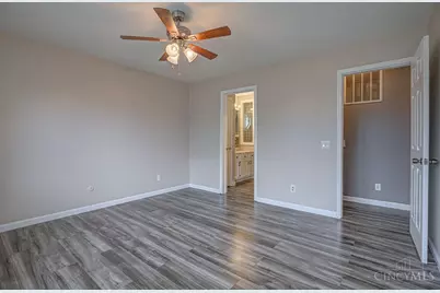 4899 Kyles Station Road, Liberty Township, OH 45011 - Photo 18