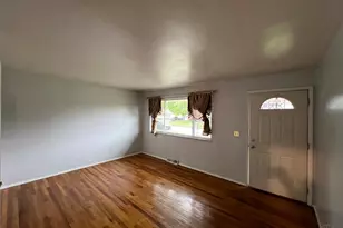 975 Glasgow Dr, Forest Park, OH 45240 - Photo 8