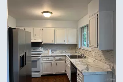 975 Glasgow Drive, Forest Park, OH 45240 - Photo 12