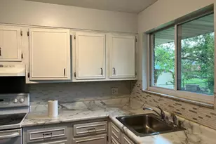 975 Glasgow Dr, Forest Park, OH 45240 - Photo 14