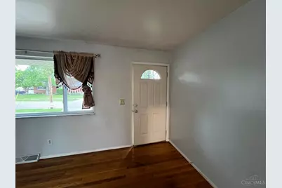 975 Glasgow Drive, Forest Park, OH 45240 - Photo 6