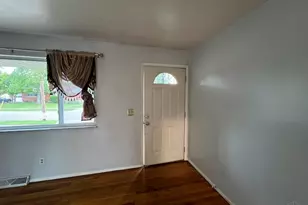 975 Glasgow Dr, Forest Park, OH 45240 - Photo 6