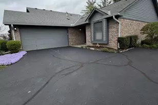 48 Shaker Run Rd, Lebanon, OH 45036 - Photo 1