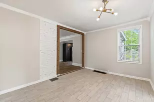 4261 Walton Creek Rd, Columbia Township, OH 45243 - Photo 10