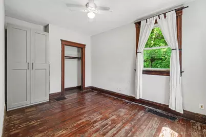 2200 W Clifton Avenue, Cincinnati, OH 45219 - Photo 16