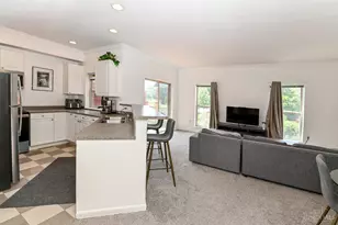 2822 Eden Ave, Cincinnati, OH 45219 - Photo 2