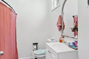 1027 Winfield Ave, Cincinnati, OH 45205 - Photo 8