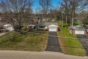 5000 Belleview Ave, Blue Ash, OH 45242 - Photo 6