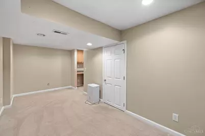 7177 Welbeck Drive, Hamilton Township, OH 45039 - Photo 38