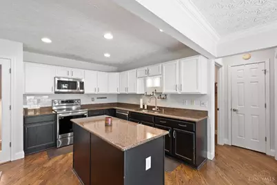 7177 Welbeck Drive, Hamilton Township, OH 45039 - Photo 14