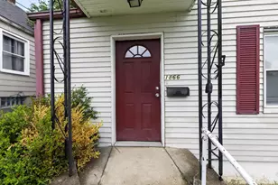 1866 Ashbrook Dr, Cincinnati, OH 45238 - Photo 2