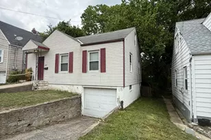 1866 Ashbrook Dr, Cincinnati, OH 45238 - Photo 1