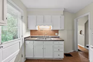 1866 Ashbrook Dr, Cincinnati, OH 45238 - Photo 14