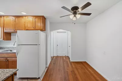 3954 Millsbrae Avenue #B, Cincinnati, OH 45209 - Photo 4