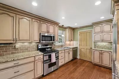 1211 Herschel Woods Lane, Cincinnati, OH 45208 - Photo 10