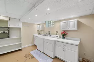 1211 Herschel Woods Ln, Cincinnati, OH 45208 - Photo 38