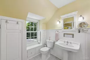 1211 Herschel Woods Ln, Cincinnati, OH 45208 - Photo 22