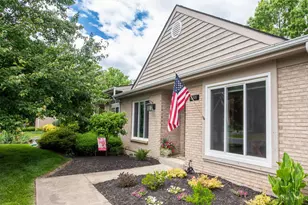 8196 Riversedge Cir, Maineville, OH 45039 - Photo 4