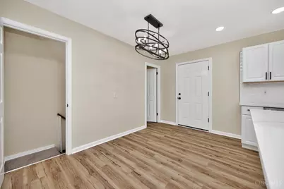 5590 Surrey Avenue, Green Township, OH 45248 - Photo 8