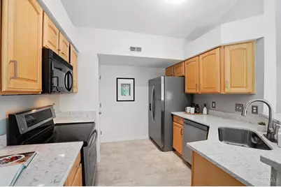5892 Stonebridge Circle #302, Miami Township, OH 45150 - Photo 18