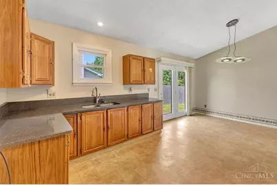 1210 Dixie Court, Cincinnati, OH 45215 - Photo 14