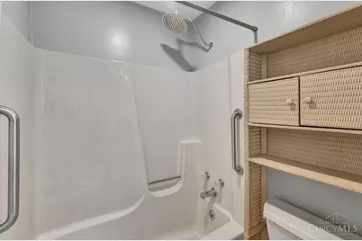 1210 Dixie Court, Cincinnati, OH 45215 - Photo 28