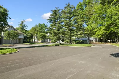 496 Mapleleaf Drive #2E, Union Township, OH 45255 - Photo 28
