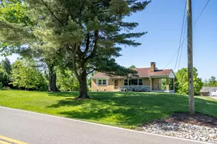 8033 Jordan Rd, Miami Township, OH 45002 - Photo 6