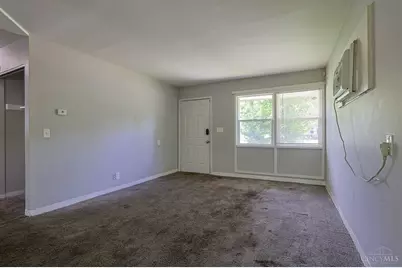 8793 Balboa Drive, Springfield Township, OH 45231 - Photo 4
