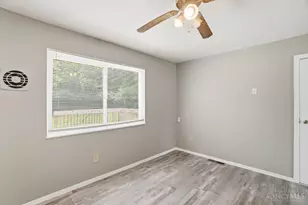1855 Bluehill Dr, Springfield Township, OH 45240 - Photo 14