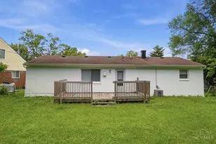 1855 Bluehill Dr, Springfield Township, OH 45240 - Photo 28