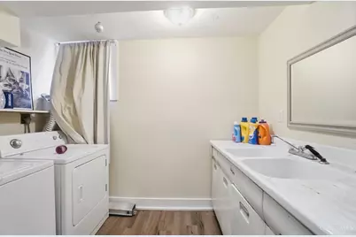 439 Warner Street, Cincinnati, OH 45219 - Photo 38