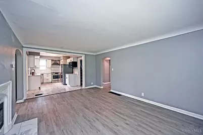 1403 Shenandoah Avenue, Cincinnati, OH 45237 - Photo 2