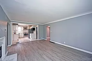 1403 Shenandoah Ave, Cincinnati, OH 45237 - Photo 2